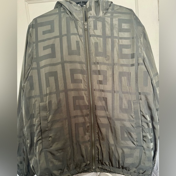 GIVENCHY KHAKI Windbreaker w/Hoodie,front zip, sz.46,Designers,Made in Italy,NWT - Picture 3 of 16